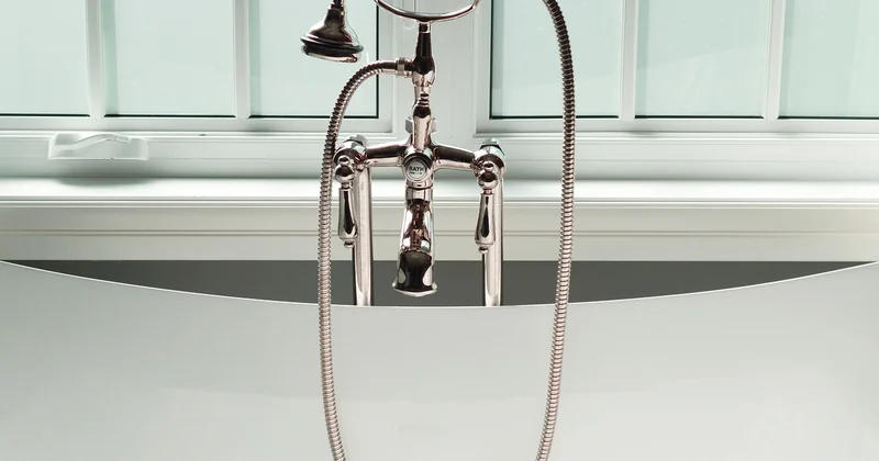 Raccorder sur un robinet classique, ou sur un chauffe-eau
